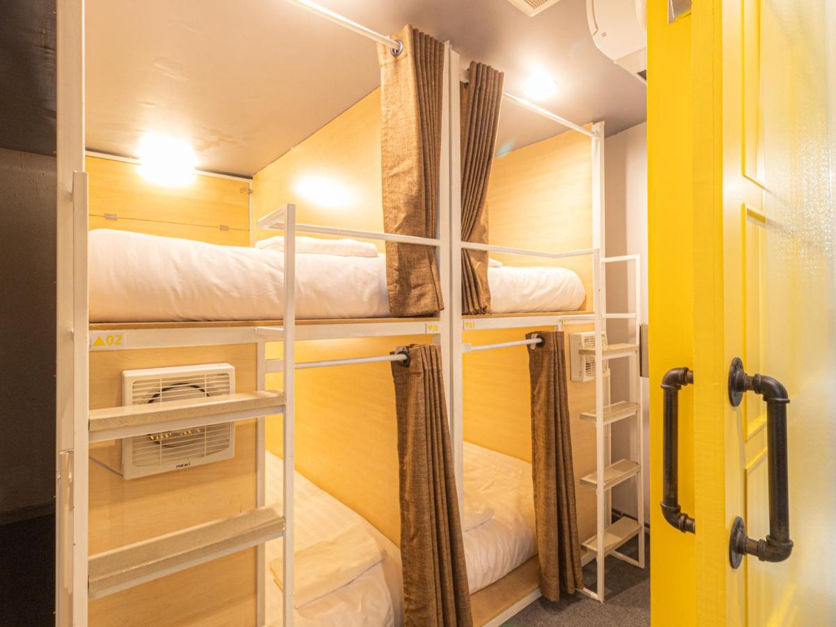 Khao San Social Capsule Hostel Бангкок Екстер'єр фото