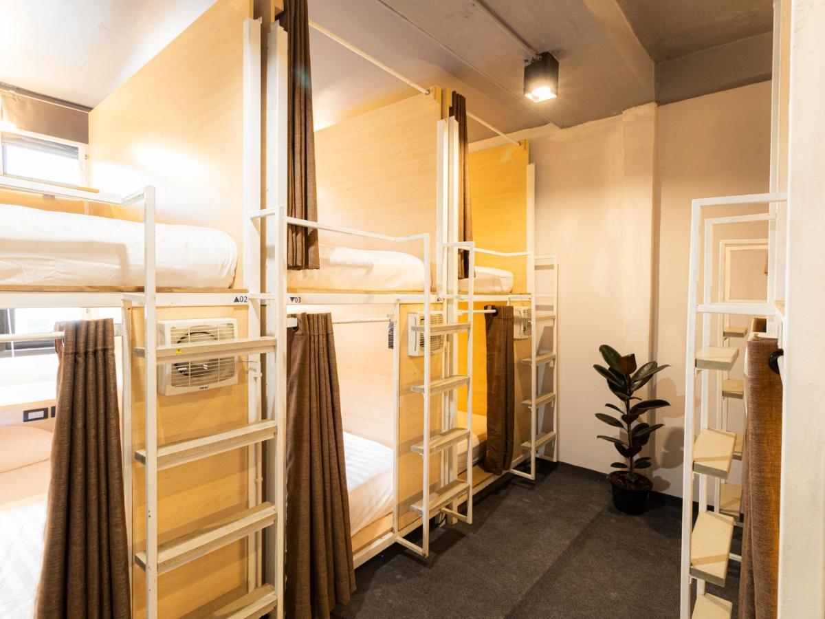 Khao San Social Capsule Hostel Бангкок Екстер'єр фото