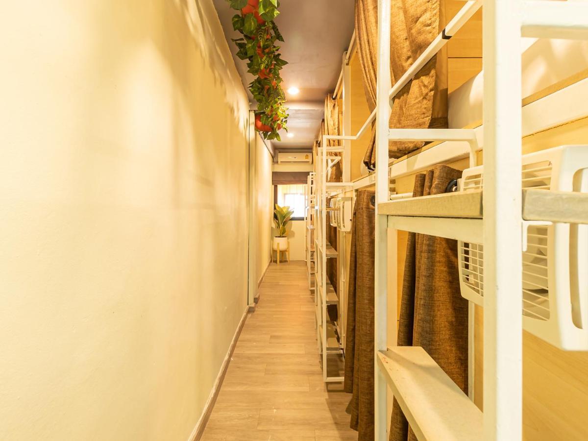 Khao San Social Capsule Hostel Бангкок Екстер'єр фото